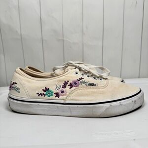VANS Floral Embroidered‎ White Low Top Shoes Skater Sneakers Indie Boho M7.5/W9